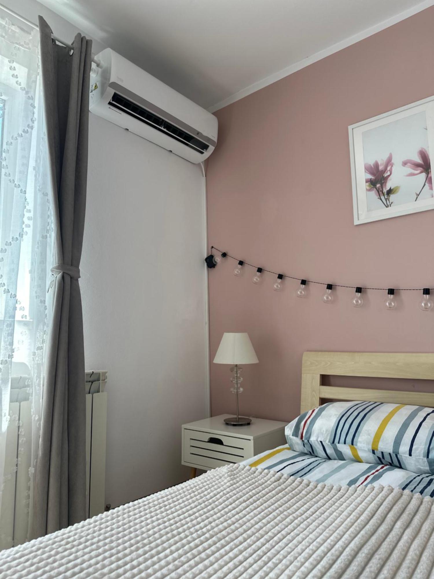 Apartmán Sendy Apartman 2 Sfântu-Gheorghe Exteriér fotografie